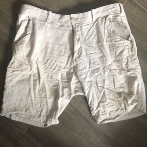 Express classic fit beige shorts size 36